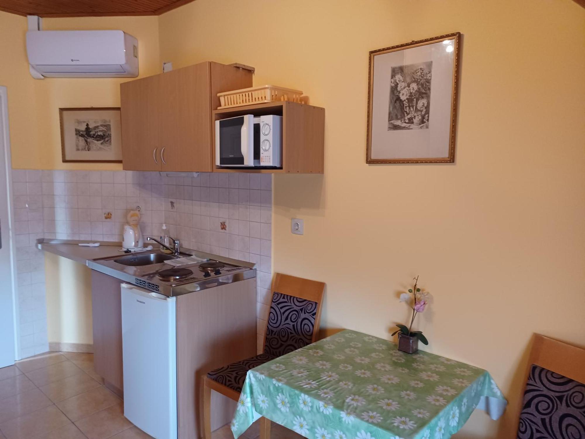 Andrea Apartmanhaz บาลาตองโยรอค ภายนอก รูปภาพ