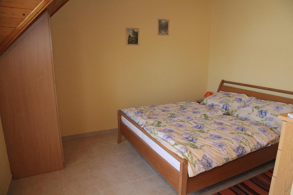 Andrea Apartmanhaz บาลาตองโยรอค ภายนอก รูปภาพ