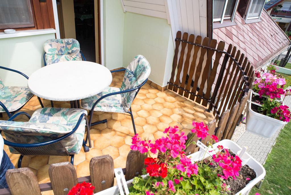Andrea Apartmanhaz บาลาตองโยรอค ภายนอก รูปภาพ