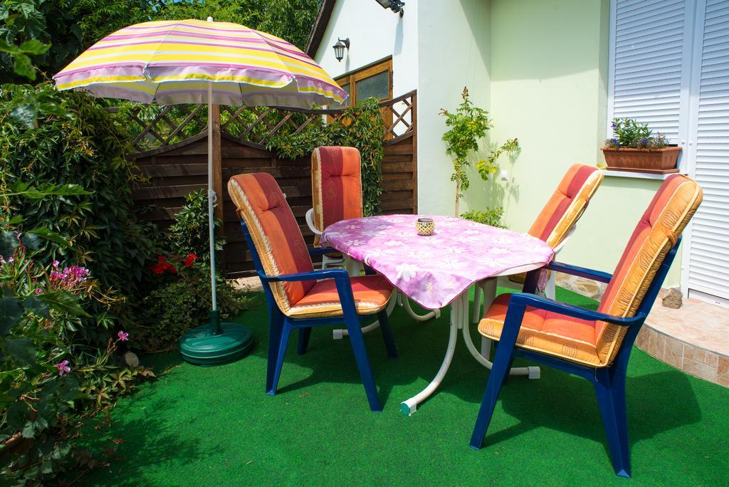 Andrea Apartmanhaz บาลาตองโยรอค ภายนอก รูปภาพ