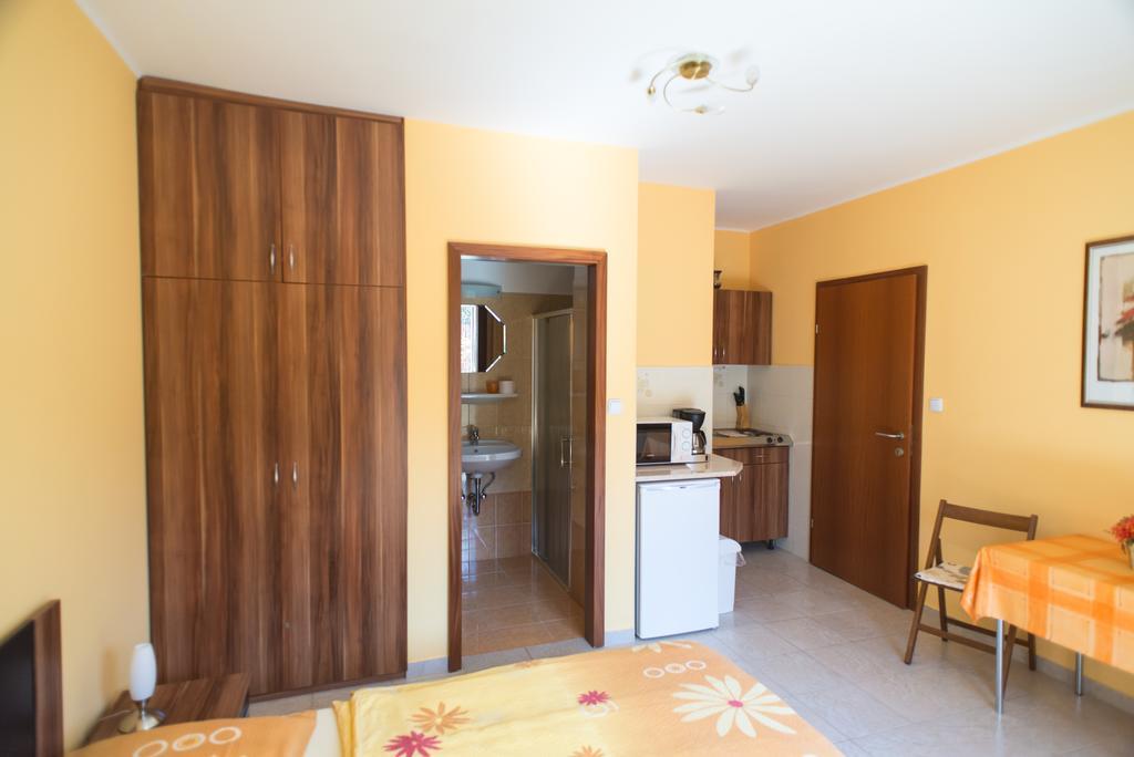 Andrea Apartmanhaz บาลาตองโยรอค ภายนอก รูปภาพ