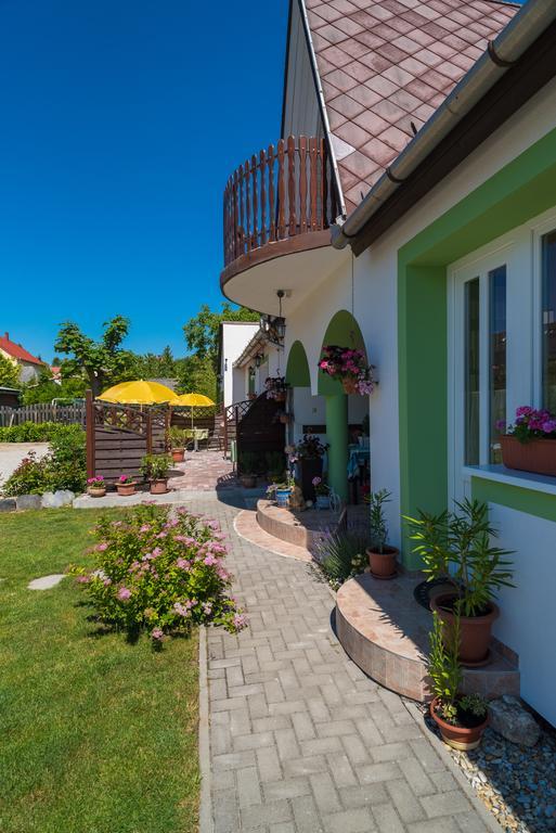 Andrea Apartmanhaz บาลาตองโยรอค ภายนอก รูปภาพ